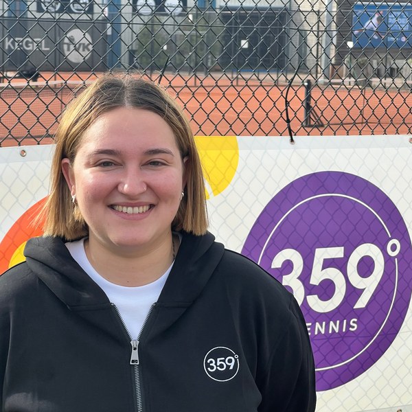 Varvara Simantiri — tennis coach at 359.tennis