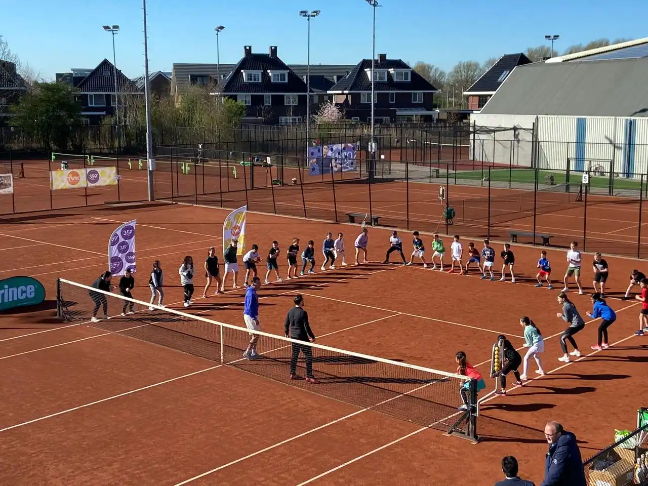 Groepstraining tennis academy 359.tennis outdoor NTC Amstelveen