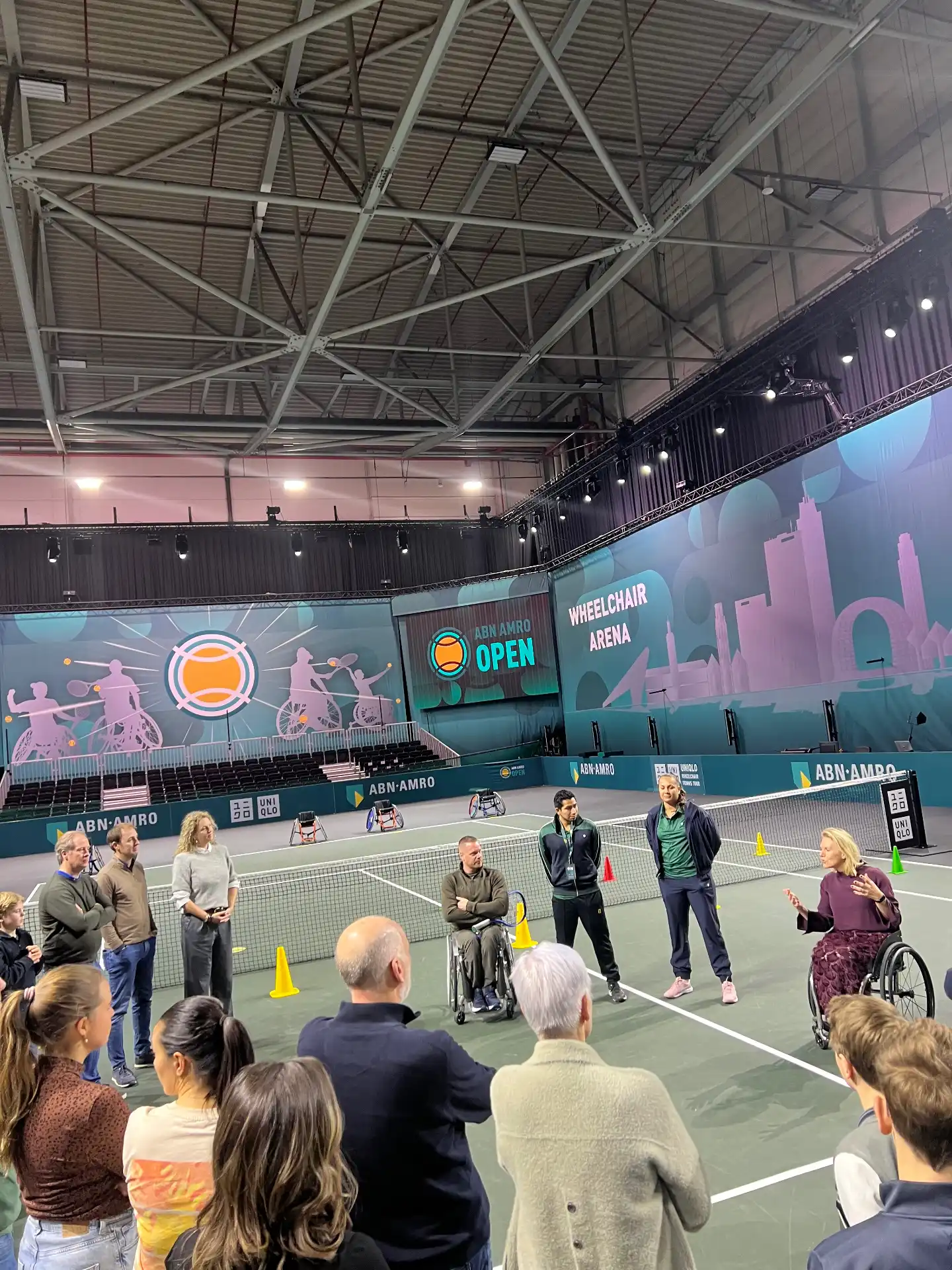 Tennisclinic bij het ABN AMRO OPEN Wheelchair Arena evenement