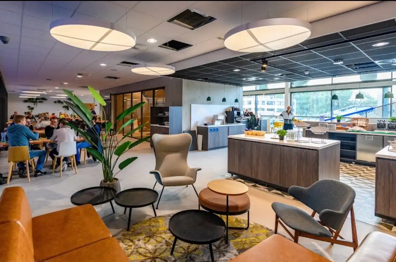 NTC clubhuis lounge en restaurant